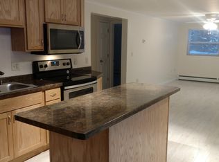 573 Silver Creek Rd APT 5, Marquette, MI 49855