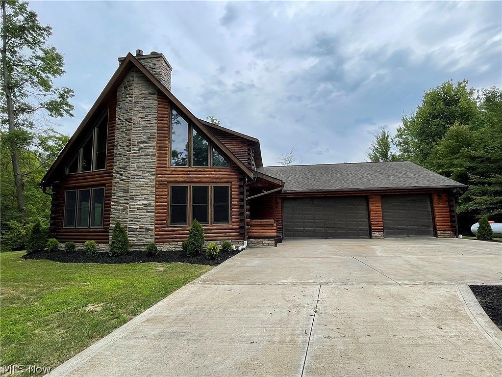 6732 W Maple Rd, Geneva, OH 44041 | Zillow
