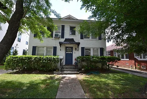 1517 Bonnie Brae St #4 Photo 1