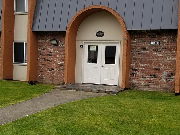 3rd image of 1420 30th St SE APT 16