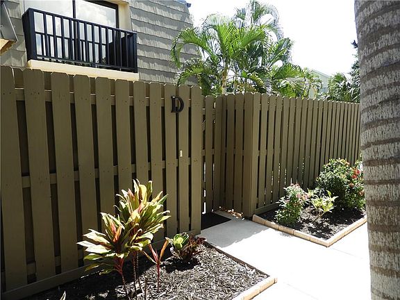 2nd image of 575 N Tropic Ln