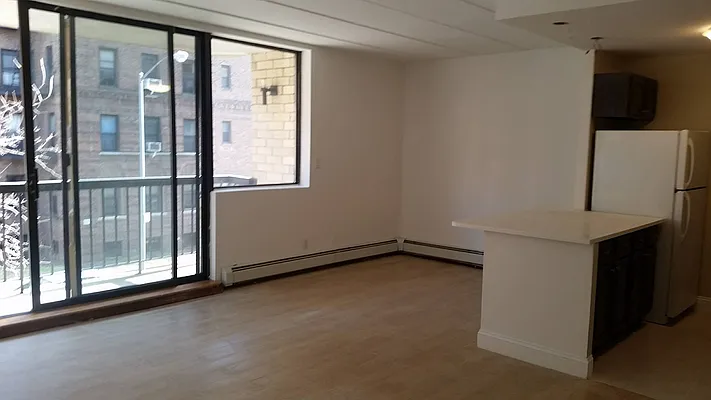 Rented by Bahar Management | media 26