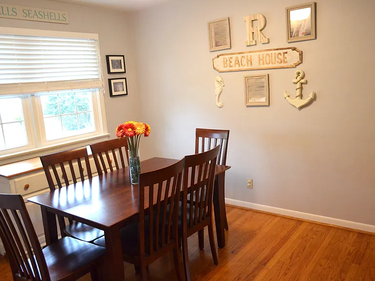 1032 Patrick Henry Way — Photo 9