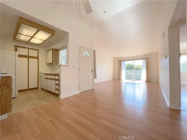3500 S Greenville St APT C19, Santa Ana, CA 92704