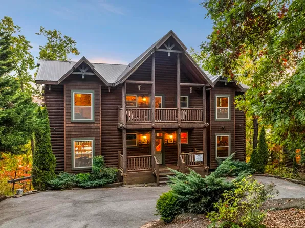 1960 Blackthorn Trl, Sevierville, TN 37876