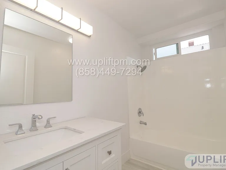 B St (813-817) — Photo 11