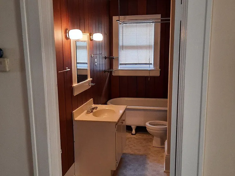511 Janette Ave SW — Photo 15