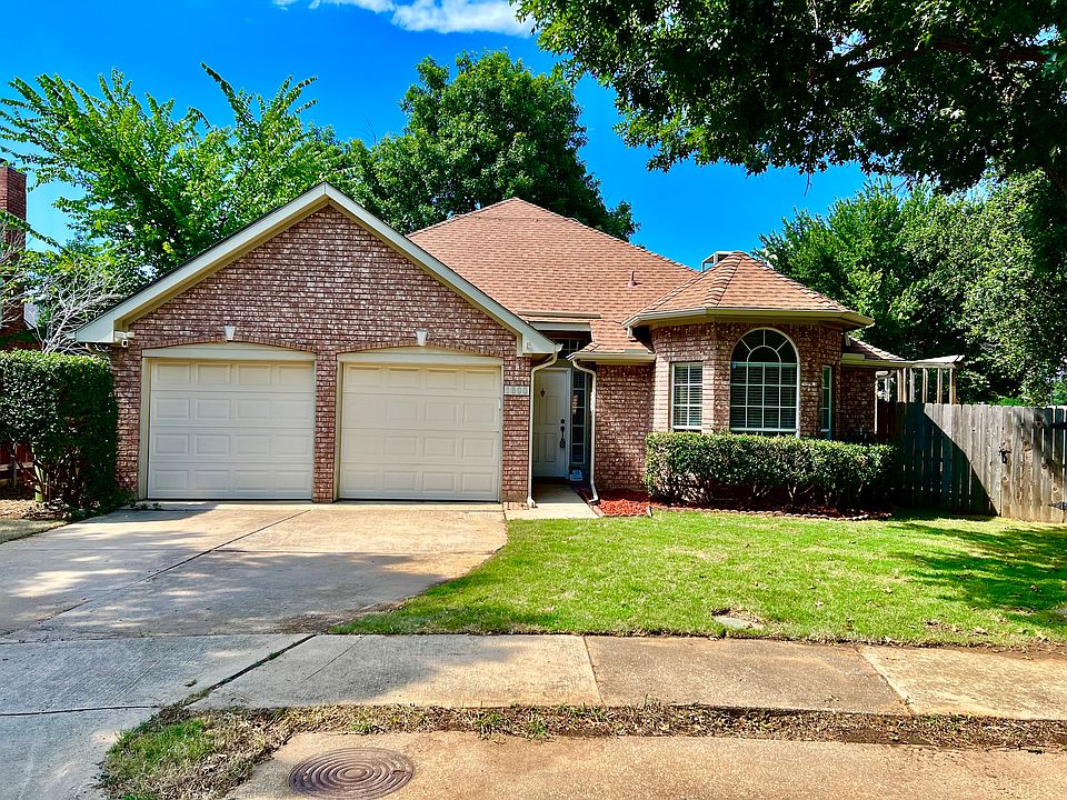1st image of 1800 Quail Hollow Dr
