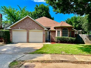 1800 Quail Hollow Dr, Grapevine, TX 76051