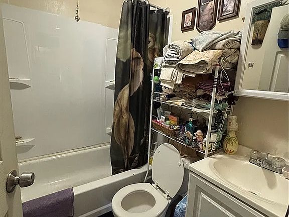 5th image of 13 Clay St #1
