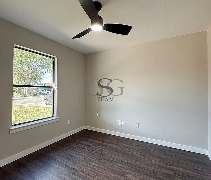 917 Sundance St — Photo 28