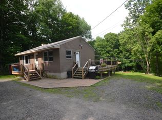 15 Taunton Ter, Dalton, MA 01226