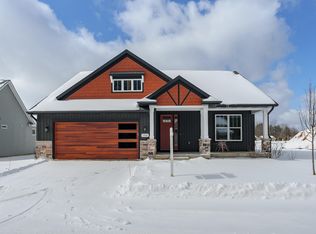 10613 Sharon Lee Ln, Portage, MI