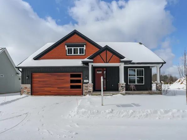 10613 Sharon Lee Ln, Portage, MI 49024