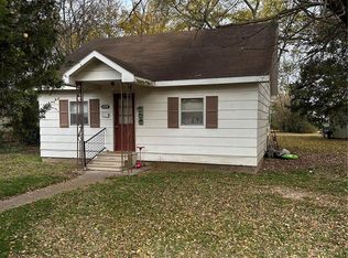 1608 E Kathleen St, Sikeston, MO 63801