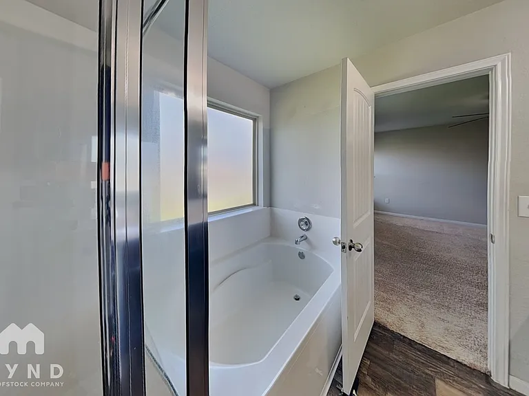 717 Pinnacle Dr — Photo 10