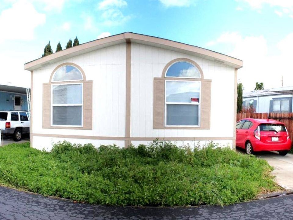 1st image of 327 Mandolin Dr #327