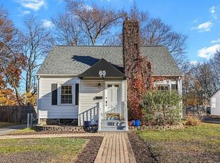 65 Park Ave, Worcester, MA 01605