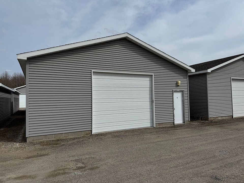 1st image of 1639 Short Dr