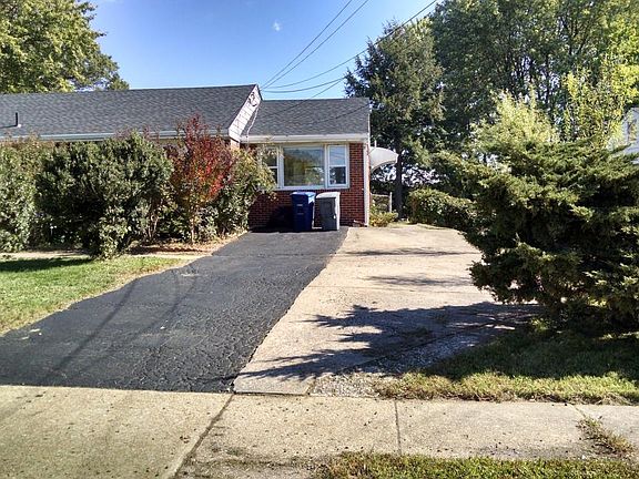3rd image of 6307 Hillview Ave