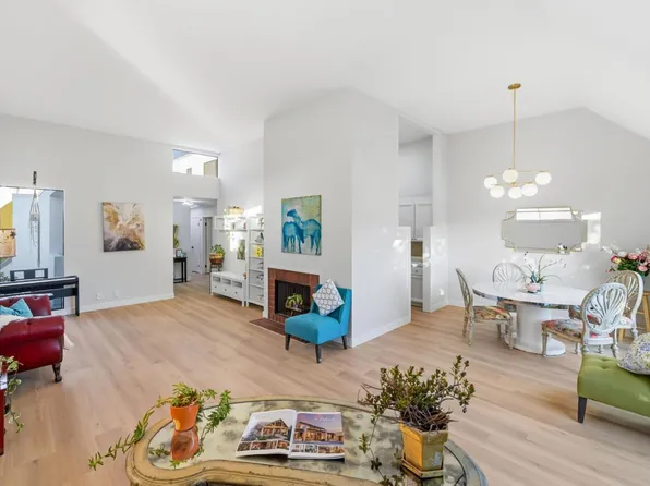 686 Portofino Ln, Foster City, CA 94404