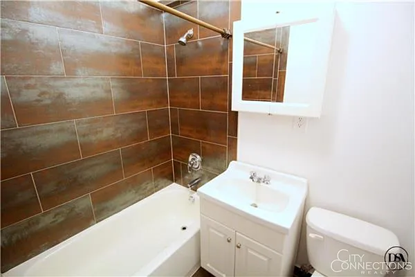 Rented by City Connections Realty | media 6