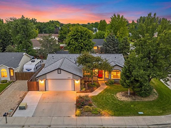2nd image of 2659 W Pebblestone Ct