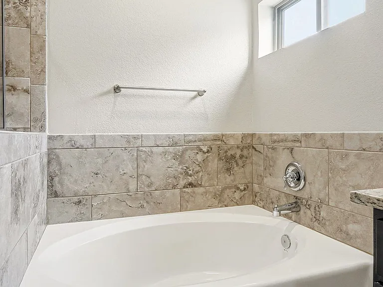 14740 Mike A Mendoza Ave — Photo 26