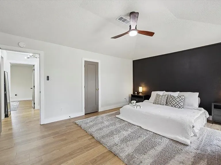 5925 Woodway Dr — Photo 19