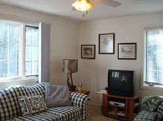 2nd image of 19 Castle Shore Rd