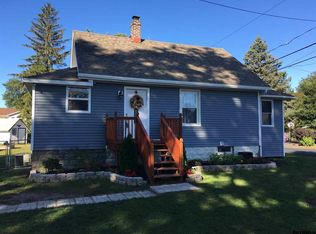 35 Willow St, Schenectady, NY 12306
