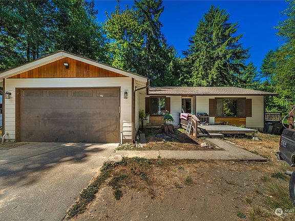 4th image of 2811 244th Avenue NE