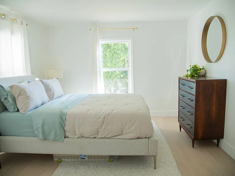 Primary bedroom with closet (not shown)