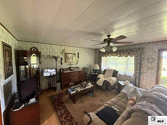3rd image of 739 Pony Greer Rd