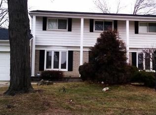 17580 Jeanette St, Southfield, MI 48075