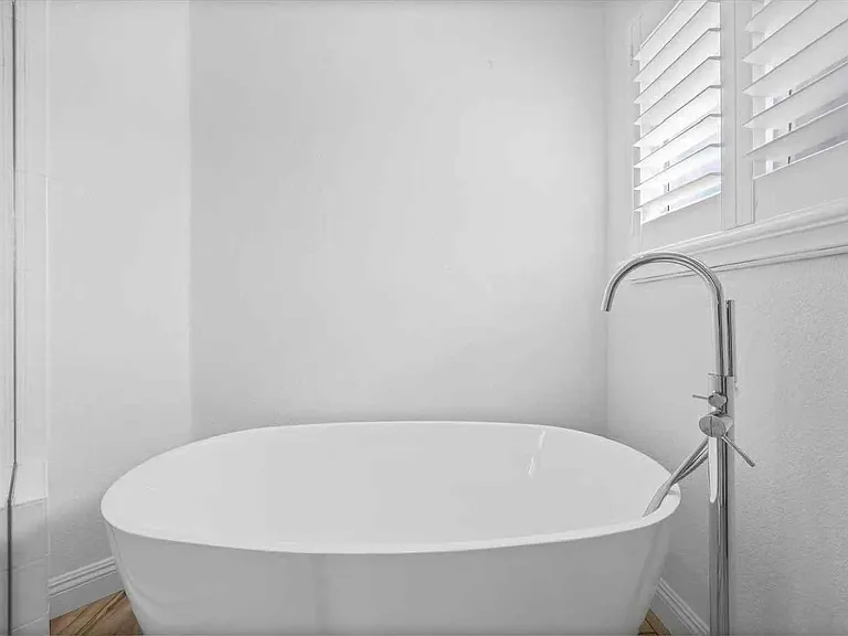 5209 Outlook Ln — Photo 16