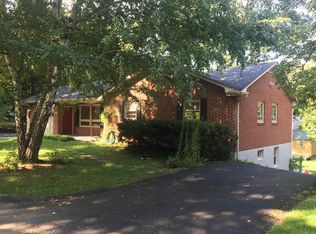 425 Overhill Rd, Christiansburg, VA 24073