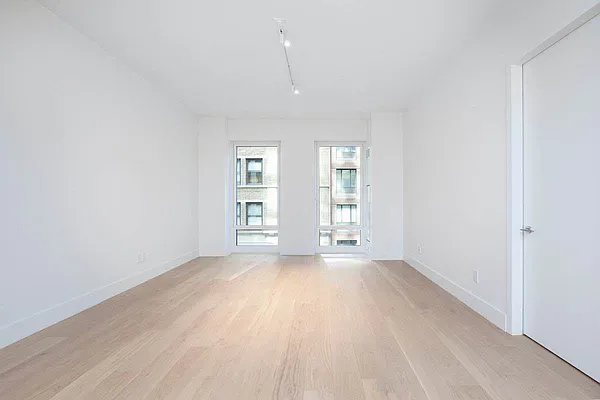 Rented by Evans Real Estate | media 28