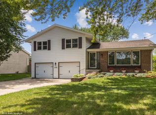 6766 NW 4th St, Des Moines, IA 50313