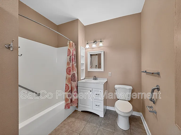 1425 NE 61st Ave #1-205 — Photo 15