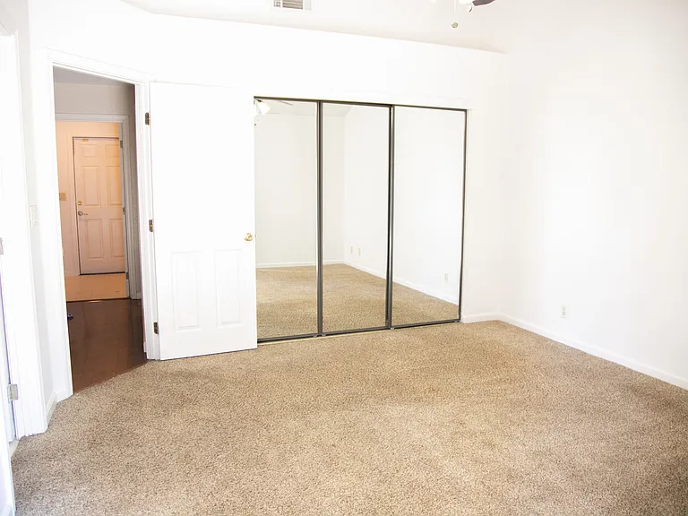 1596 Steinbeck Dr — Photo 4