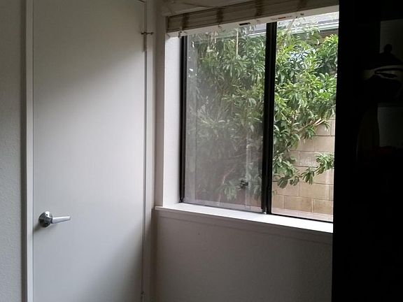 4th image of 95-1087 Kekahi St