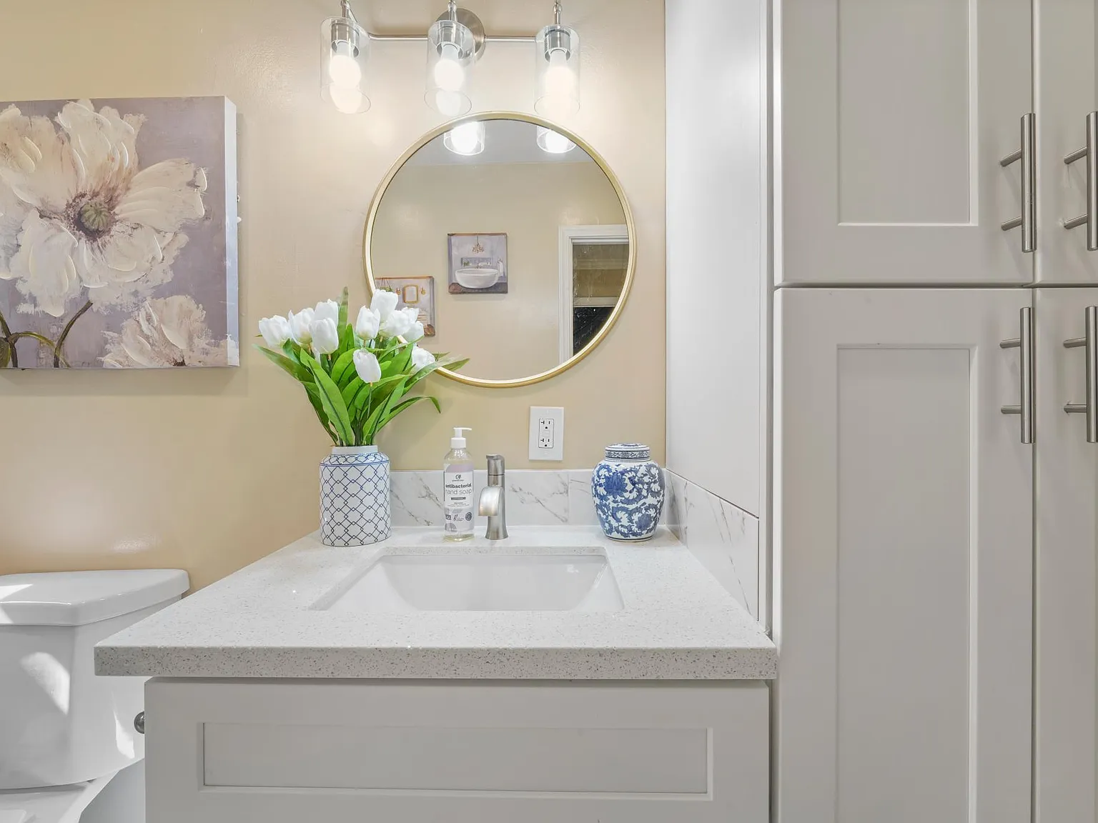 888 Golden Saratoga-Cupertino Apartment Homes — Photo 4