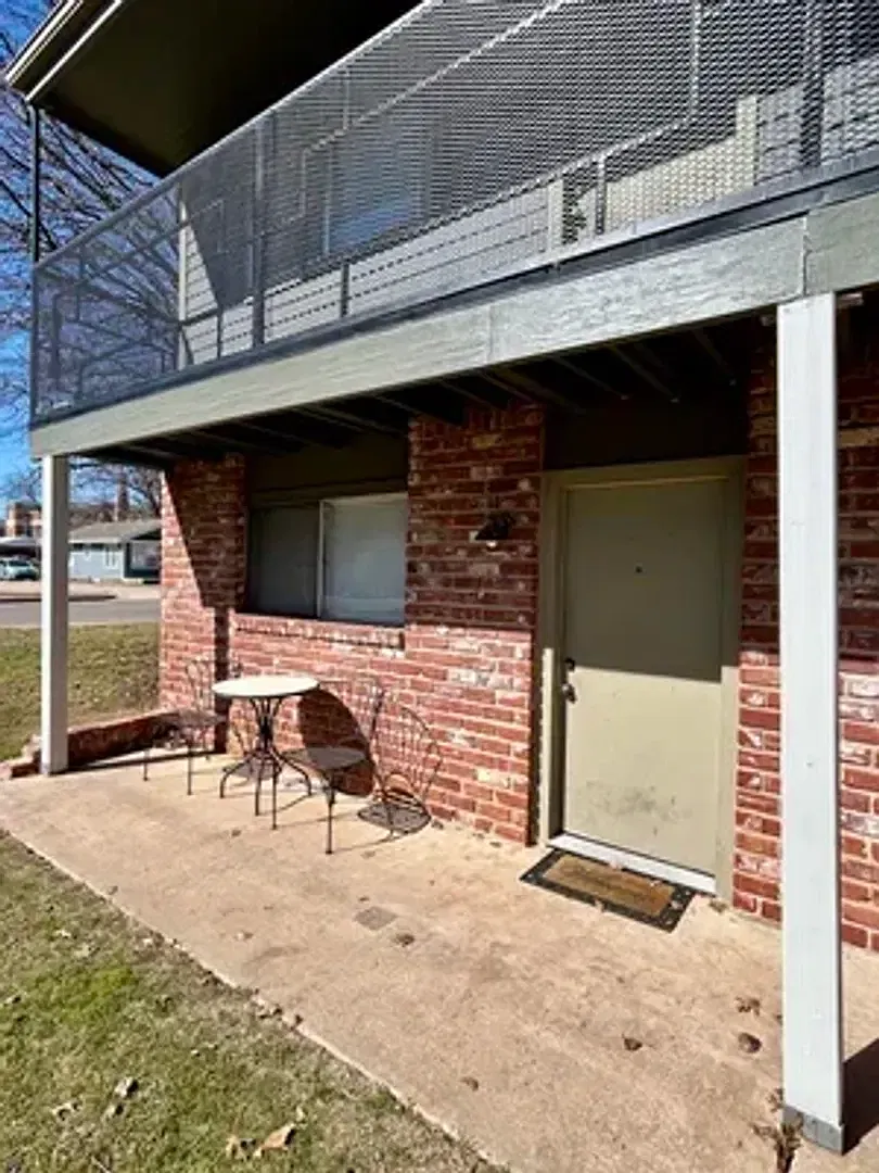 157- 120 W. Miller Unit 1-4 — Photo 1