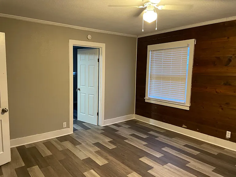 704 Williams Ave — Photo 21