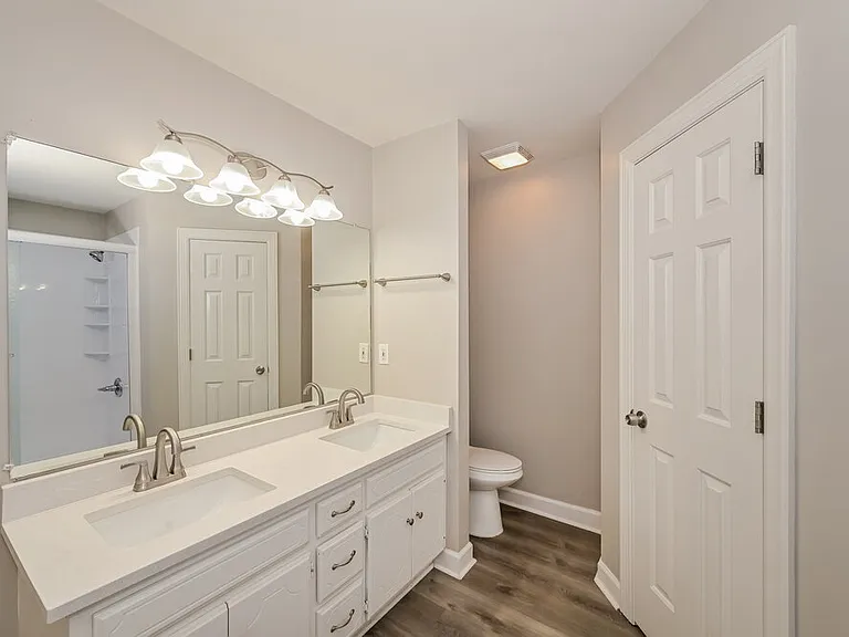 407 Cindi Ct — Photo 12