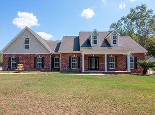 1857 Zachery Rd, Cottonwood, AL 36320