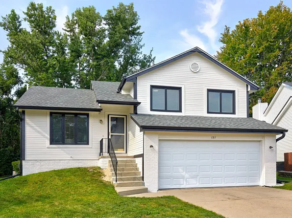 121 27th Ct, West Des Moines, IA 50265