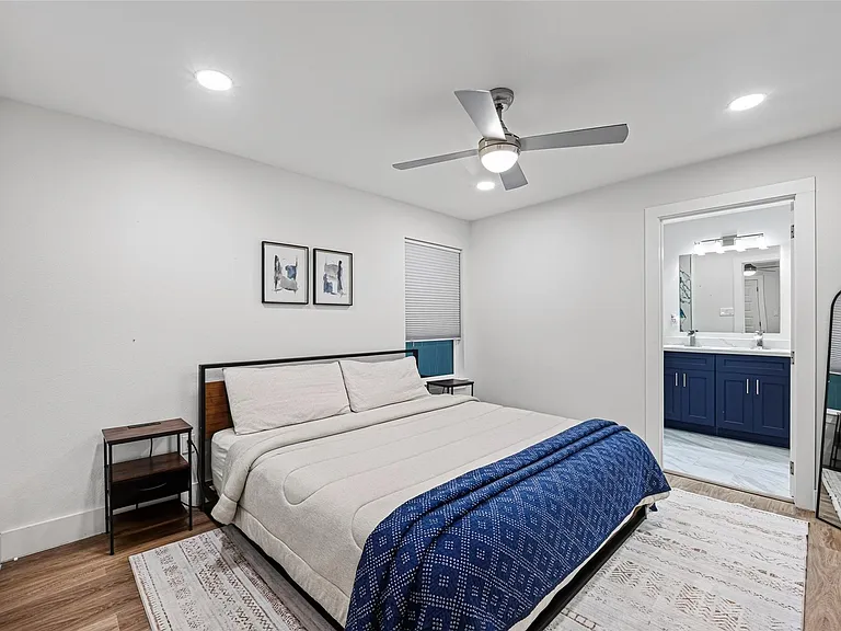 1119 Panama St — Photo 28