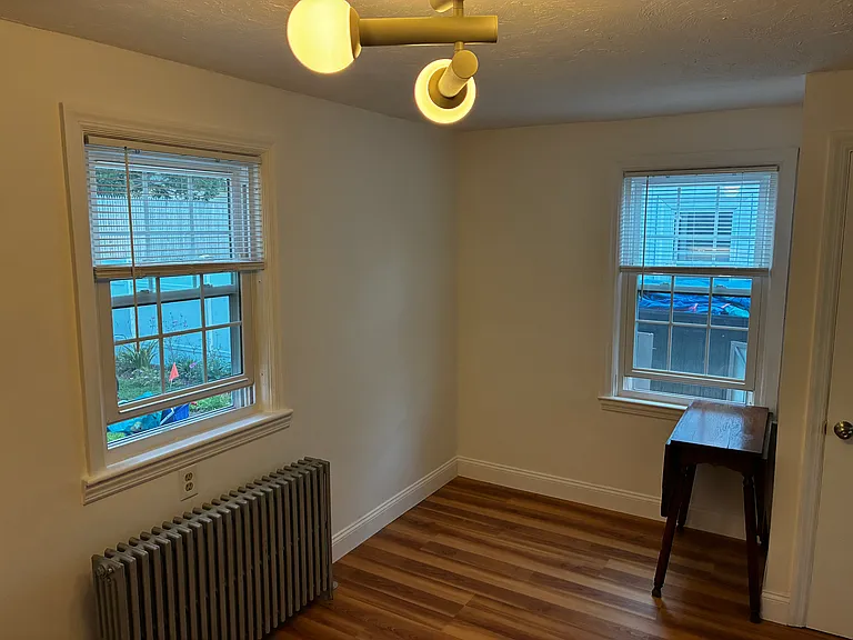 256-258 Lowden St #258 — Photo 3